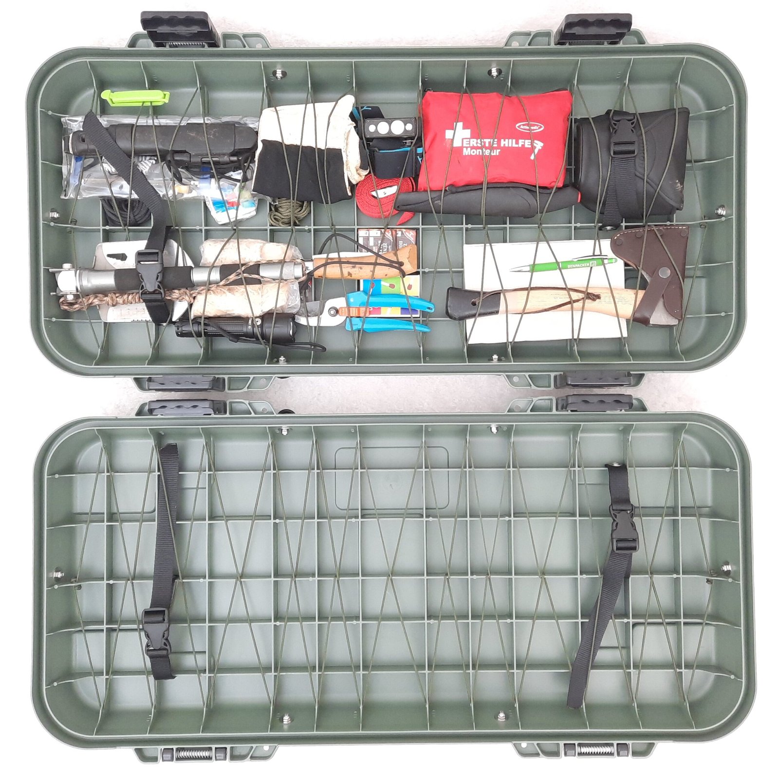 Deckel sBase-Box von innen bestückt mit Equipment