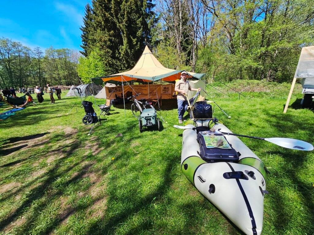 Kayak vor dem Benpackerstand